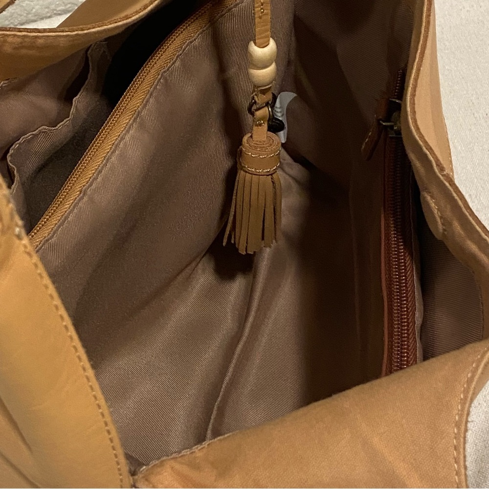 The Sak Tan Leather Hobo Shoulder Bag - Excellent Condition - Picture 11 of 14